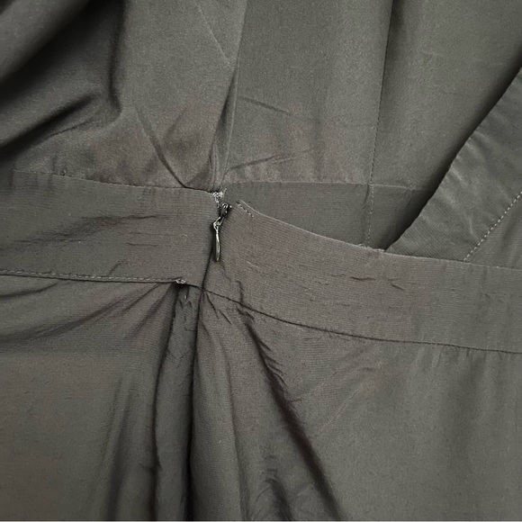 LOFT Black Flutter Sleeve V Neck Wrap Tie Waist Romper Dress Size 2 - Picture 9 of 13